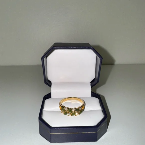Vintage Gold Gem Ring - Picture 10 of 14